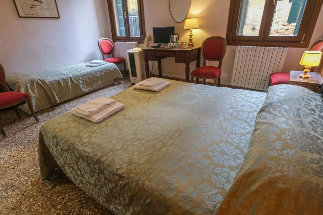 Bed and Breakfast Ca'Salvador Wenecja Nocleg ze śniadaniem