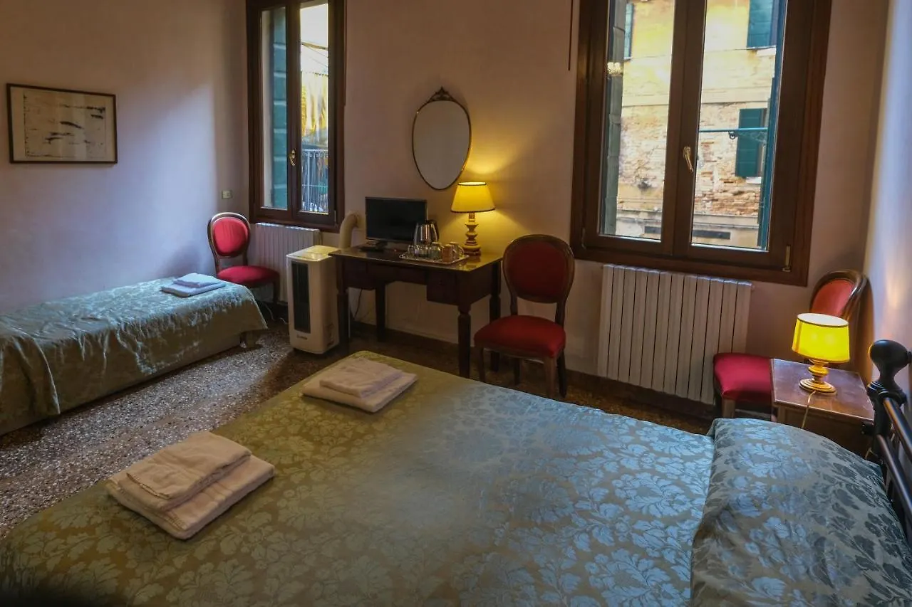 Bed and Breakfast Ca'Salvador Wenecja 0*,