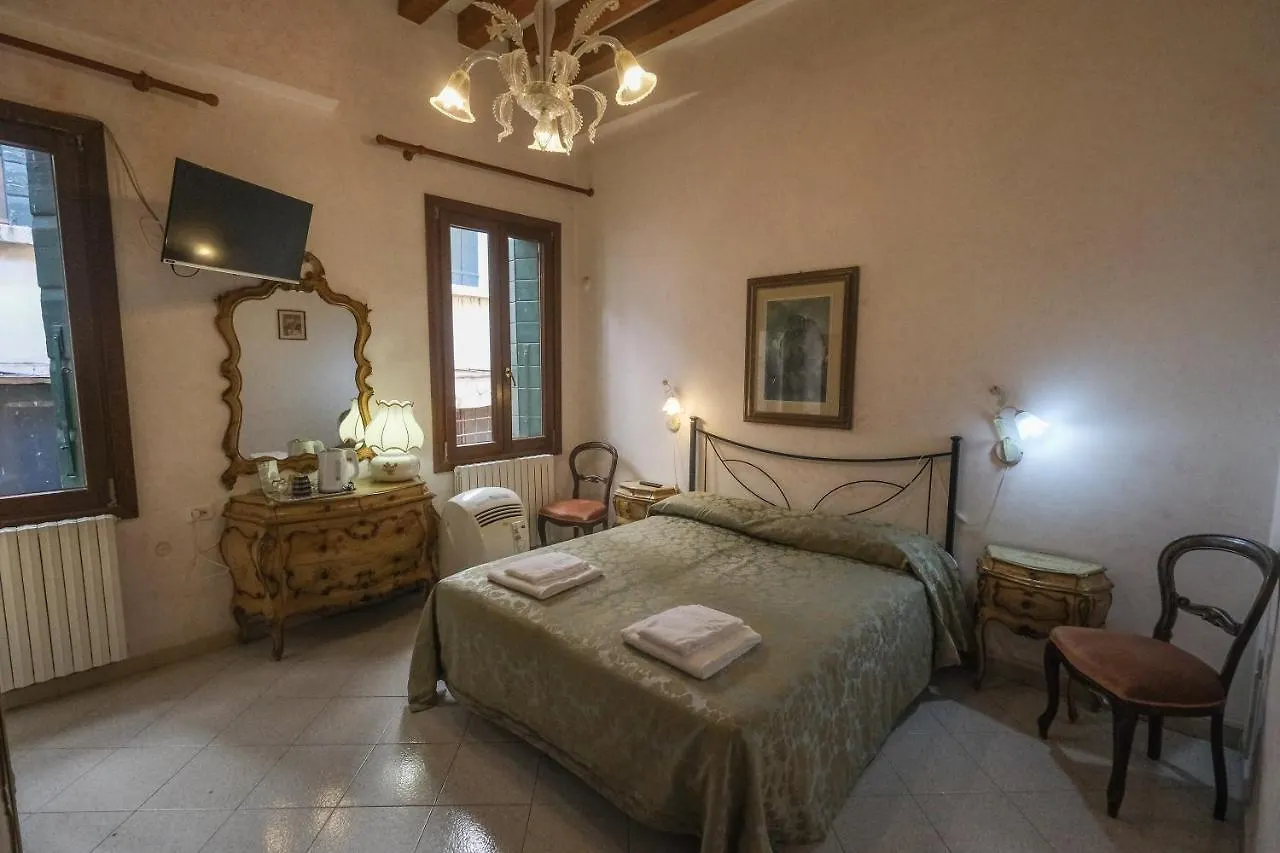 Bed and Breakfast Ca'Salvador Wenecja